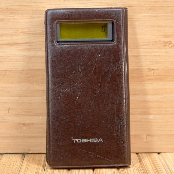 Vintage Toshiba LC-833WA Liquid Crystal Calculator with Case, Made in Japan - Picture 4 of 9